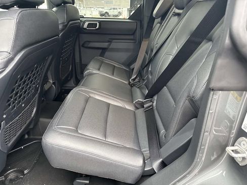 New 2025 Ford Bronco Badlands w/ Sasquatch Package AWD/4WD image 39