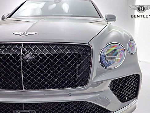New 2025 Bentley Bentayga image 17