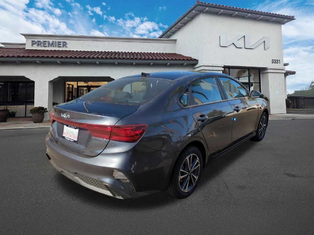 Certified 2024 Kia Forte LXS FWD image 6