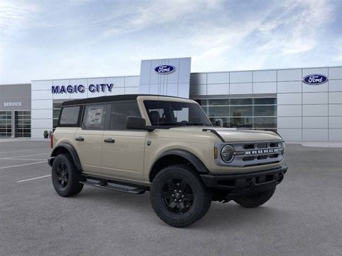New 2025 Ford Bronco Big Bend w/ Black Diamond Package image 7