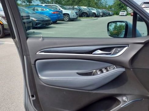 Used 2023 Buick Enclave Essence w/ Experience Buick Package AWD/4WD image 17