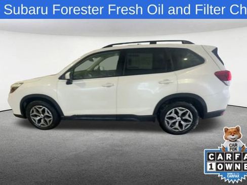 Used 2020 Subaru Forester Premium image 6