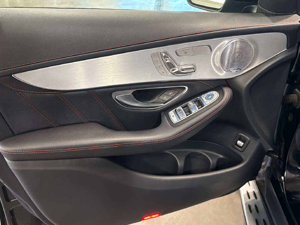 Used 2018 Mercedes-Benz GLC 43 AMG 4MATIC image 9