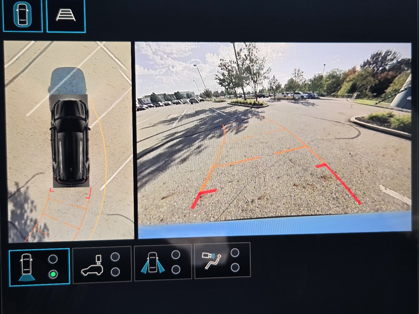 New 2027 GMC Terrain AT4 w/ Technology Package II AWD/4WD image 7