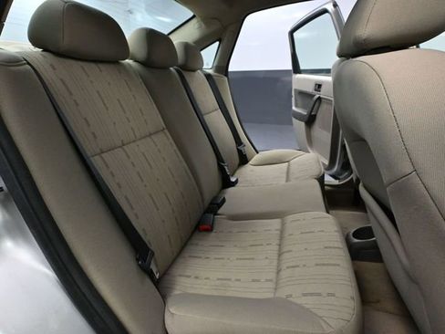 Used 2011 Ford Focus SE w/ 201A Rapid Spec Order Code FWD image 37