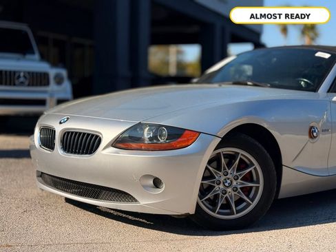 Used 2003 BMW Z4 2.5i RWD image 2