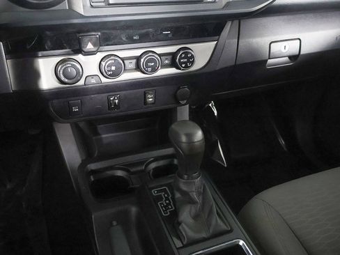 Used 2017 Toyota Tacoma SR w/ Tow Package image 41