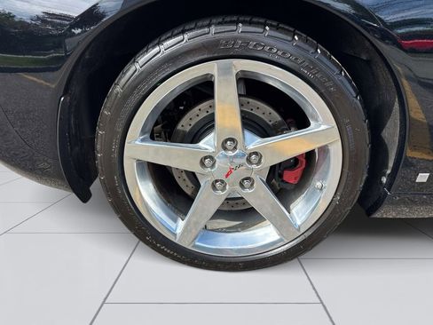 Used 2006 Chevrolet Corvette Convertible w/ Preferred Equipment Group RWD image 33