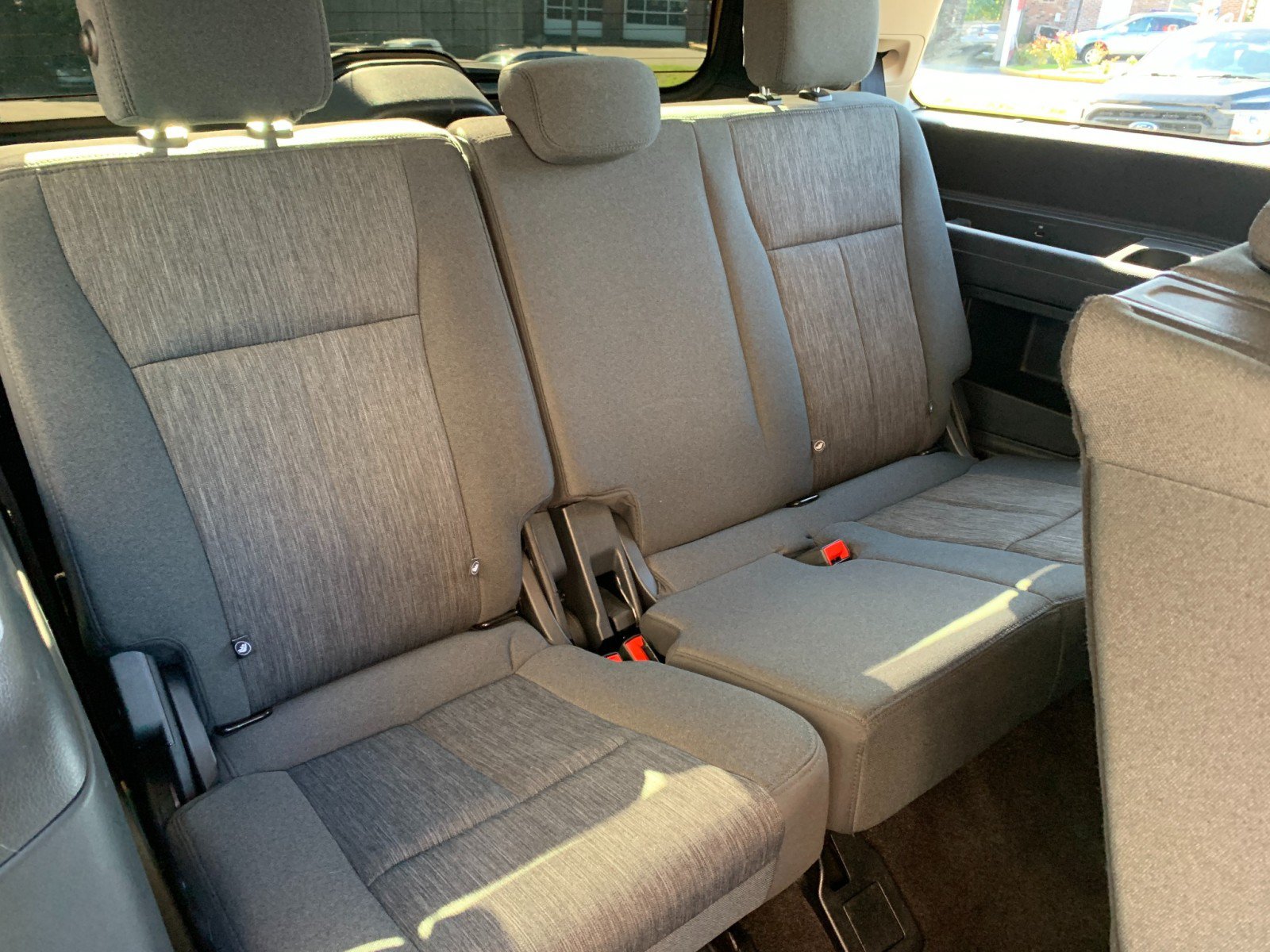 Used 2023 Ford Expedition XLT AWD/4WD image 38
