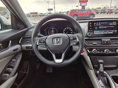 Used 2019 Honda Accord EX-L image 18