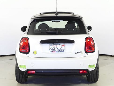 Used 2024 MINI Cooper SE FWD image 8