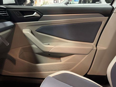 New 2026 Volkswagen Jetta SE image 22