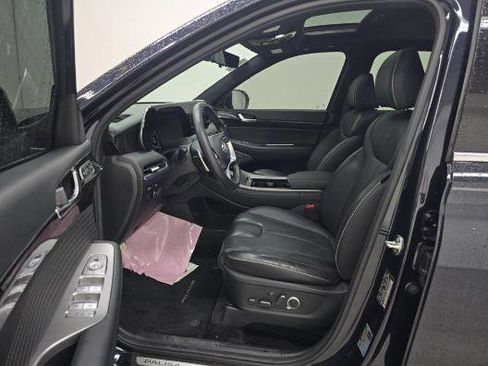 Used 2024 Hyundai Palisade Calligraphy image 6
