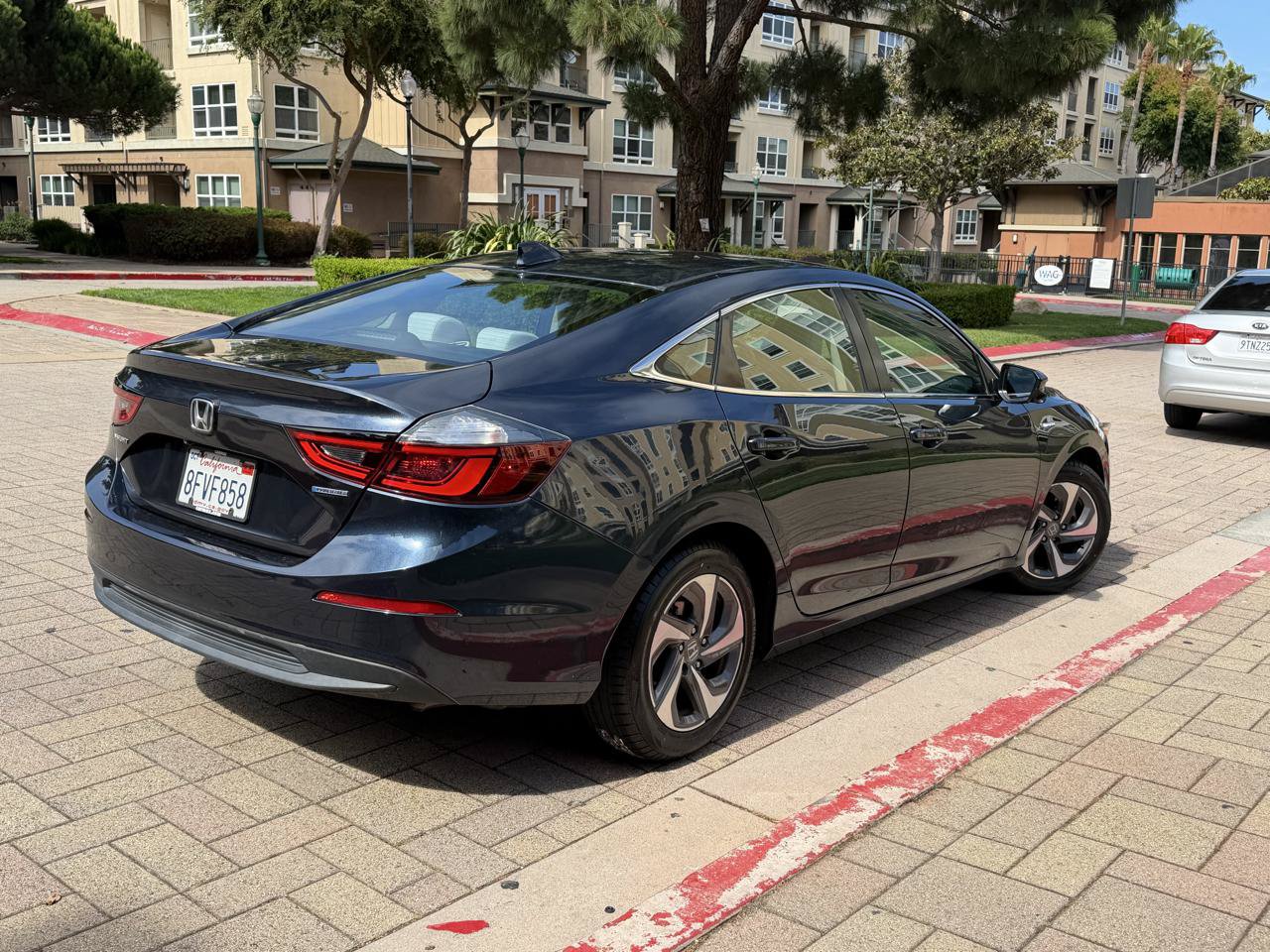 Used 2019 Honda Insight EX image 8