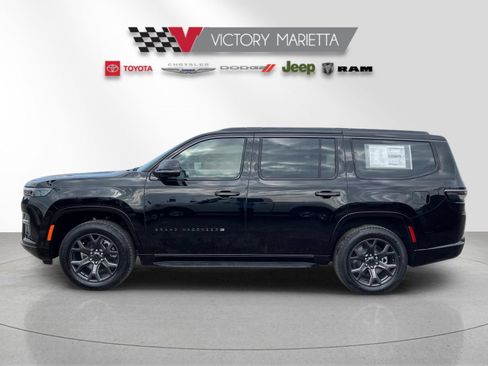 Used 2026 Jeep Grand Wagoneer Limited AWD/4WD image 2