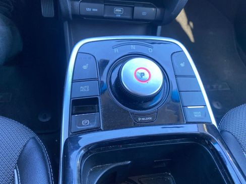 Used 2022 Kia Niro EX FWD image 15