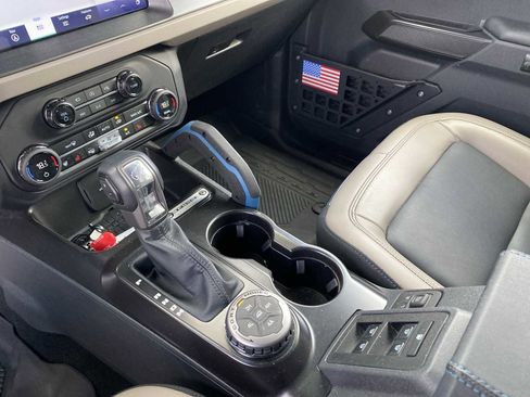 Used 2024 Ford Bronco Wildtrak image 17