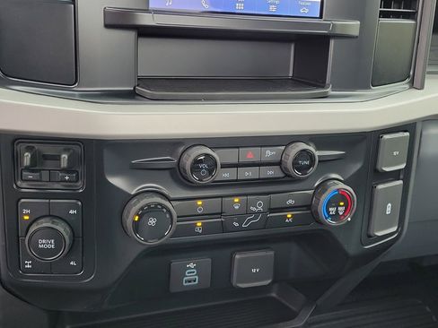 New 2026 Ford F250 XL w/ FX4 Off-Road Package image 25