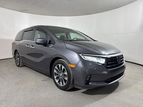 Used 2023 Honda Odyssey EX-L image 3