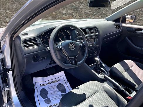 Used 2016 Volkswagen Jetta S FWD image 12