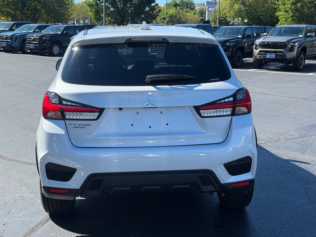 Used 2025 Mitsubishi Outlander Sport ES AWD/4WD image 7