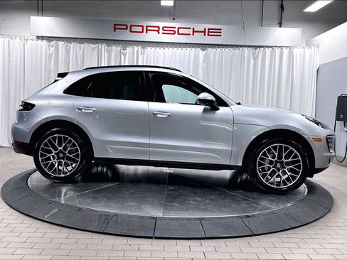 Used 2017 Porsche Macan S AWD/4WD image 10