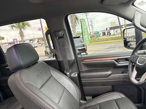 Certified 2024 GMC Sierra 2500 Denali w/ Denali Reserve Package AWD/4WD image 11