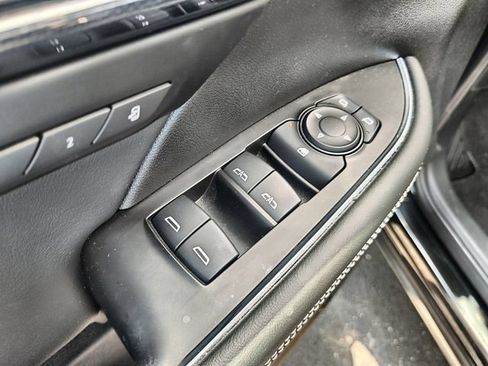 Used 2023 Buick Envision Essence FWD image 13