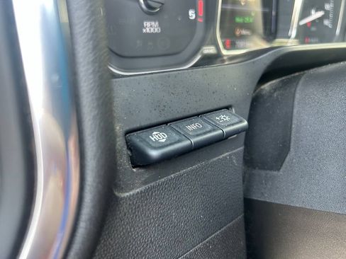 Used 2021 GMC Sierra 3500 Denali w/ Denali Ultimate Package AWD/4WD image 16