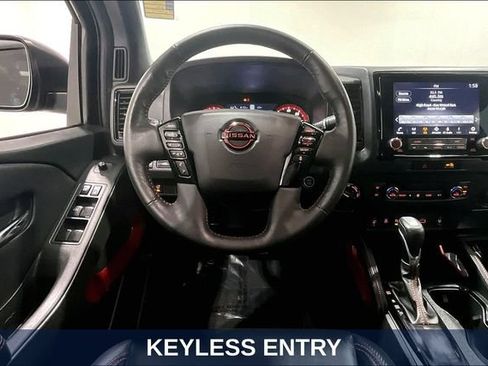 Used 2023 Nissan Frontier PRO-4X AWD/4WD image 12