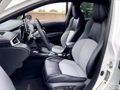 Used 2022 Toyota Corolla XSE image 8