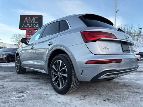 Used 2021 Audi Q5 2.0T Premium w/ Convenience Package image 4