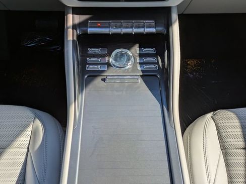 New 2026 Lincoln Nautilus Reserve AWD/4WD image 18