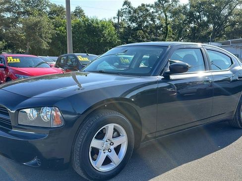 Used 2009 Dodge Charger SE RWD image 2