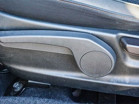 Used 2016 Subaru Crosstrek 2.0i Premium w/ Moonroof Package image 23