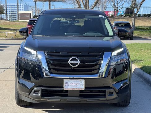 Certified 2025 Nissan Pathfinder S image 7
