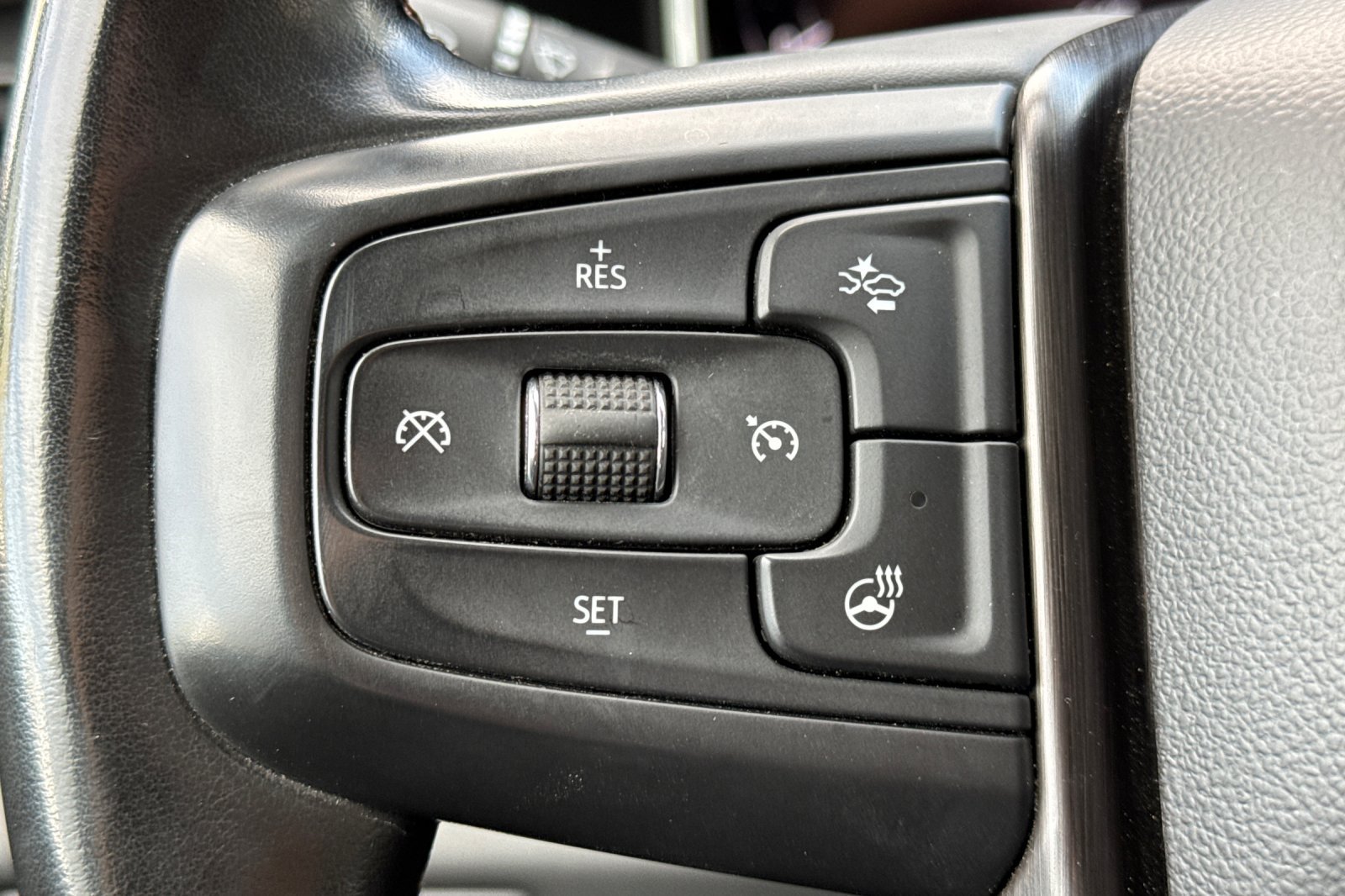 Used 2024 GMC Sierra 2500 AT4 w/ AT4 Premium Plus Package AWD/4WD image 25