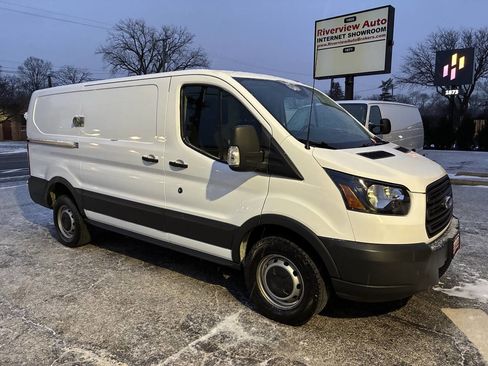 Used 2016 Ford Transit 250 130 Low Roof image 2