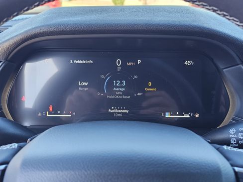 New 2025 Jeep Grand Cherokee Altitude image 23