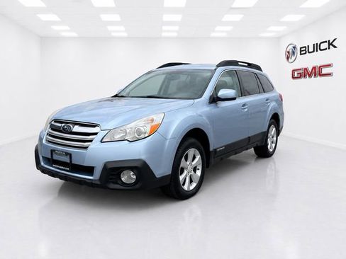 Used 2014 Subaru Outback 2.5i Premium w/ Moonroof Package AWD/4WD image 3