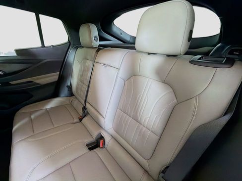 Used 2024 Buick Envista Avenir image 24