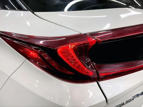 Used 2018 Toyota Prius Prime Advanced FWD image 28