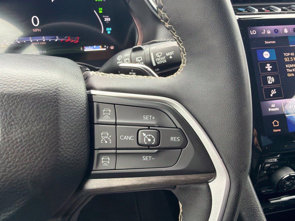 Used 2024 Jeep Grand Cherokee Limited 4xe AWD/4WD image 17
