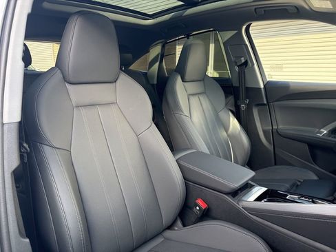 Used 2025 Audi Q5 Premium Plus w/ Premium Plus image 16