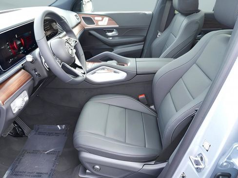New 2025 Mercedes-Benz GLE 450 4MATIC image 4