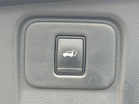 Used 2020 Nissan Murano SL image 32