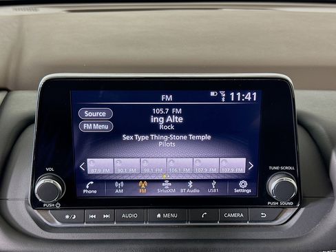 Used 2023 Nissan Rogue SV FWD image 21
