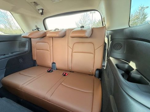 New 2026 Nissan Pathfinder Platinum w/ Cargo Package image 16