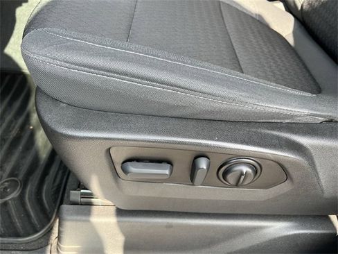 Used 2022 Chevrolet Silverado 1500 LT image 14