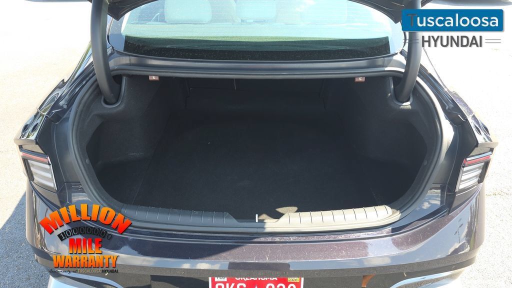Used 2025 Hyundai Sonata SEL FWD image 10